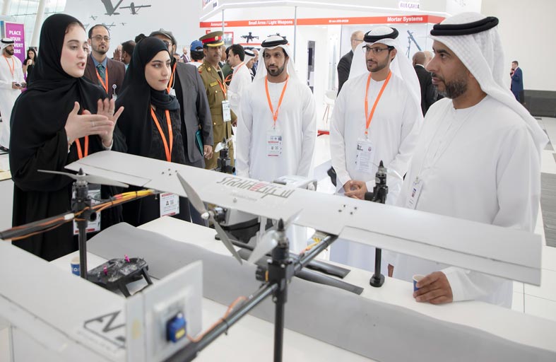 كليات التقنية تستعرض مشاريع طلابها المبتكرة خلال آيدكس2023 