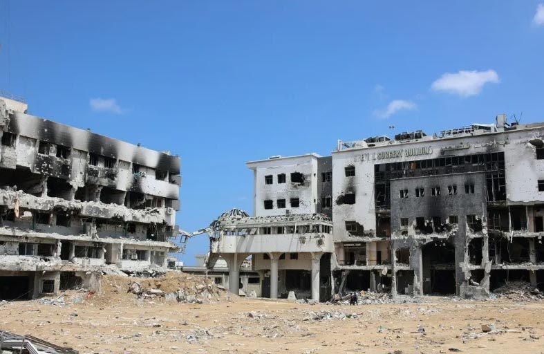 مجمع الشفاء الطبي من أكبر مستشفيات غزة إلى صرح مدمّر 