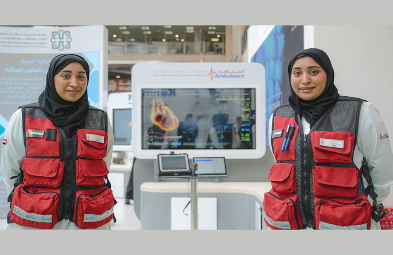 إسعاف دبي تستعرض مشروع الاستباقية في الخدمات الإسعافية خلال معرض الصحة العربي