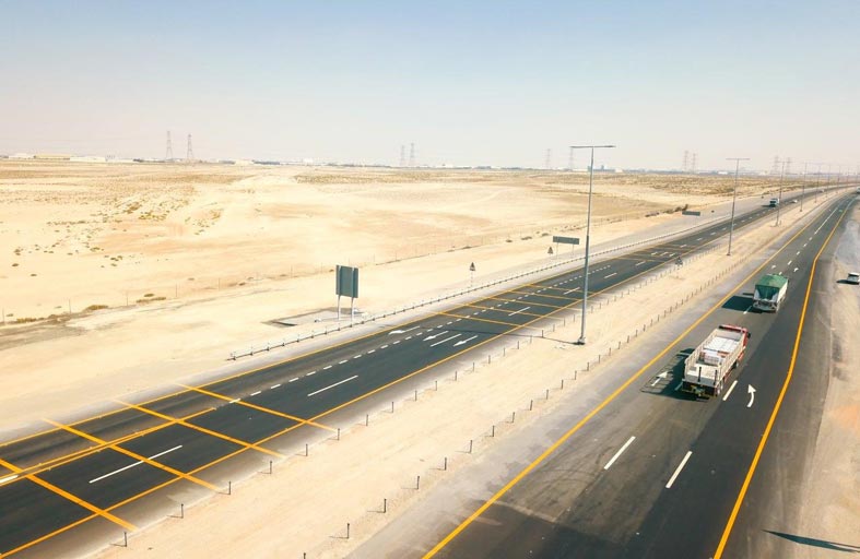 النقل المتكامل ومساندة ينجزان مشروع تطوير طريق سيح شعيب -الفاية E75 بقيمة 100 مليون درهم