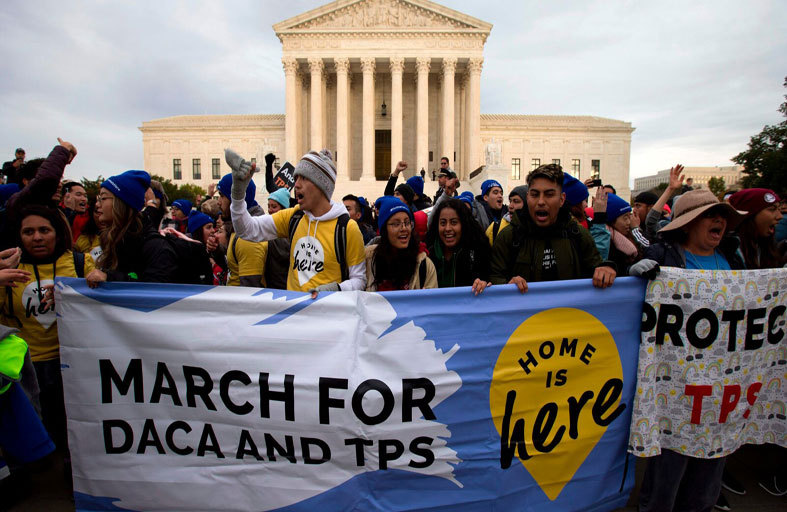 المحكمة الأميركية تنظر في وضع الحماية الموقتة للمهاجرين