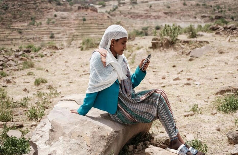 تأثر ودموع وحزن مع عودة شبكة الاتصالات في تيغراي 