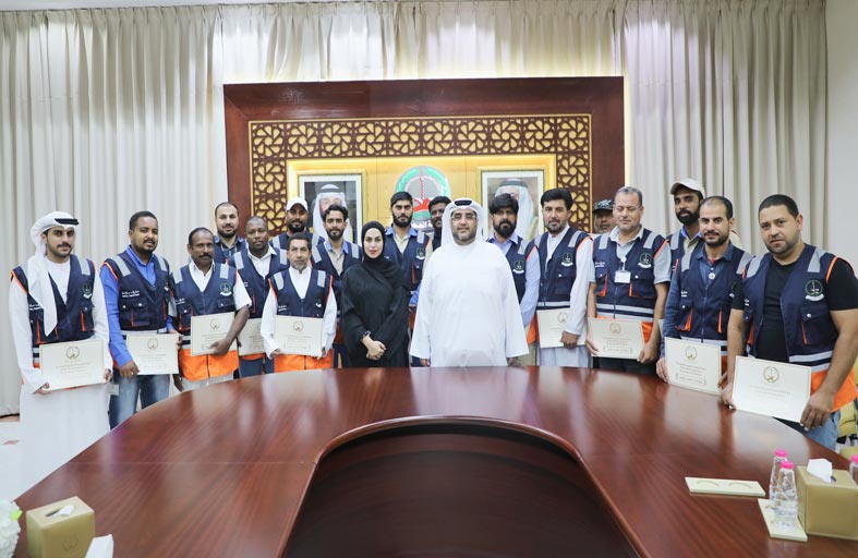 بلدية الحمرية تؤهل 23 من كوادرها لرخصة السلامة والبيئة والصحة المهنية للتدخل في حالات الطوارئ