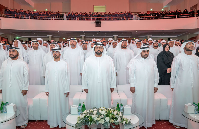 ولي عهد الفجيرة يشهد الحدث التفاعلي (لقاء من الفضاء) مع سلطان النيادي