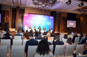 قمة أبوظبي الأول للطيران تبحث سبل تحول القطاع إلى نموذج الحياد المناخي