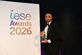 شرطة دبي تحصد الجائزة الذهبية في جوائز التحول في القطاع الحكومي «iESE» لعام 2026