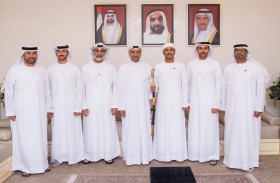 حمد الشرقي يستقبل الخريجين الحاصلين على المراكز الأولى من كلية خليفة بن زايد الجوية 