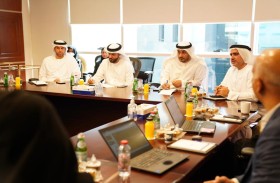 جمارك دبي تُطلع نظيرتها بأبوظبي على التسهيلات المقدمة لشركات الشحن السريع