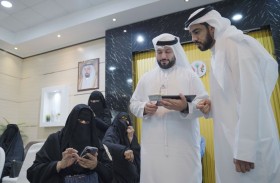 كبار المواطنين يسجلون في الهيئة الانتخابية لـ «استشاري الشارقة» 2023