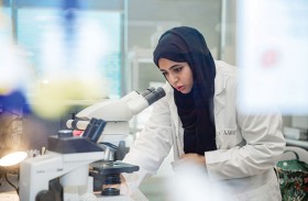 باحثة من جامعة الإمارات تغوص في عالم المجهريات الدقيقة  وتحقق اكتشافاً علمياً جديداً في الدولة