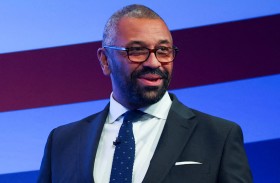 لندن: موسكو تعتزم استهداف سفن مدنية في البحر الأسود 