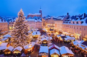 ألمانيا.. إضاءة أسواق عيد الميلاد إيذاناً بموسم الكريسماس