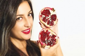 هل لتناول الرمان مع بذوره فوائد؟!