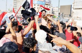 العراقيون يتظاهرون للمطالبة بكشف قتلة الناشطين والمحتجين