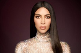 كيم كارداشيان تعلن ارتباطها رسميًا