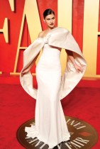 الممثلة الأمريكية ألكسندرا داداريو لدى حضورها حفل فانيتي فير لجوائز الأوسكار في مركز واليس أننبرغ للفنون المسرحية في بيفرلي هيلز، كاليفورنيا. ا ف ب
