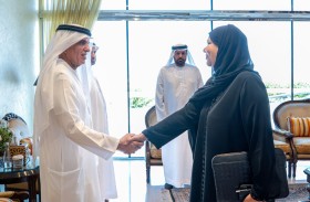 سعود بن صقر يستقبل وزيرة الأسرة ويطلع على استراتيجية الوزارة ومبادراتها المستقبلية