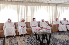 حاكم رأس الخيمة يعزي في وفاة والدة يوسف عبيد النعيمي 