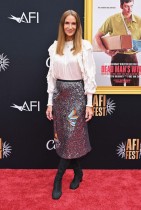 الممثلة الأمريكية كيلي لينش تحضر العرض الأول لفيلم  Dead Man's Wire  في هوليوود، كاليفورنيا.ا ف ب