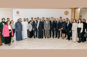 الإمارات وكازاخستان تطلقان برنامجاً لتأهيل القيادات الحكومية 