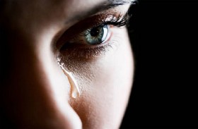 لماذا نشعر بالحزن في أكثر لحظات حياتنا سعادة؟