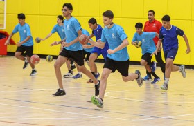 «150» لاعباً في النشاط الصيفي لكرة اليد بالشارقة