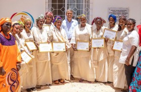 موانئ دبي العالمية تحتفي بتخريج الدفعة الأولى من فنيات الطاقة الشمسية بريف السنغال