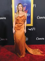 الممثلة الأمريكية كيت هدسون تحضر العرض الأول لفيلم «سونغ سونغ بلو» خلال مهرجان المعهد الأمريكي للأفلام في هوليوود. ا ف ب