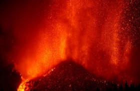 استمرار ثوران بركان في جزر الكناري 