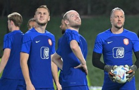 هولندا الحالمة تصطدم بميسي الباحث عن تتويج أسطورته 