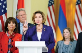 بيلوسي تدين هجمات أذربيجان.. وتبكي ضحايا إبادة الأرمن