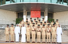 اللواء الجلاف يطلع على سير العمل في مركز شرطة جبل علي