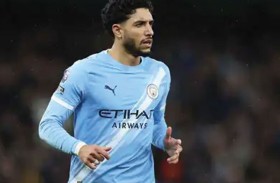 المطلوب الأكبر في الشتاء..  6 أندية عملاقة تحاصر عمر مرموش