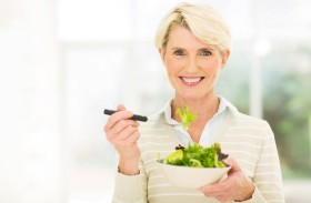  خمسة أطعمة للحفاظ على طول العمر وقوة الدماغ
