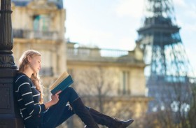 كيف أصبحت اللهجة العربية الأكثر انتشارا في فرنسا؟