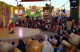 القرية العالمية بدبي تقيم مهرجانا للأطفال تحت شعار (إمرحوا في عالم من الألعاب)