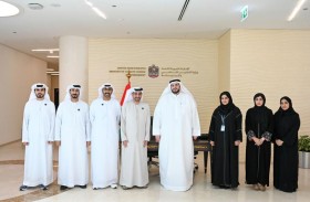 وزارة التغير المناخي والبيئة ومركز تريندز يستعرضان دور البحث العلمي في قضايا المناخ