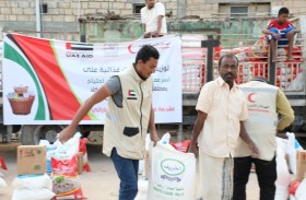 2840 طنا من المساعدات الغذائية قدمتها الإمارات لأهالي حضرموت في عام التسامح