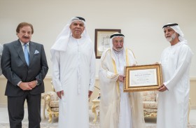 سلطان القاسمي يلتقي أعضاء مجلس أمناء الهيئة العربية للمسرح