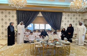 بلدية مدينة أبوظبي تنظم زيارات لعدد من كبار المواطنات بمدينة ربدان ضمن مبادرة «لقاء الأجيال»