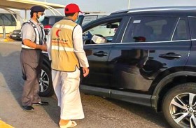 شرطة أبوظبي توعي السائقين في الظفرة بالقيادة الآمنة 