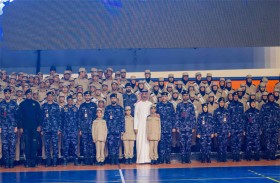 عمار بن حميد يشهد حفل تخريج طلبة برنامج «شرطة المستقبل»