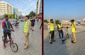 شرطة دبي تمنح وسام «بطل السكوتر» للسائقين الملتزمين بالقوانين واللوائح