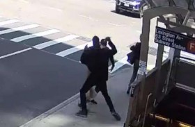 حادث مرعب  في وضح النهار في نيويورك