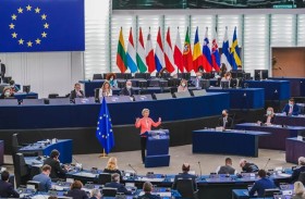 الاتحاد الأوروبي يتراجع عن تجميد المساعدات للفلسطينيين 