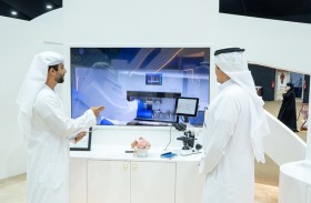 بلدية منطقة الظفرة تعزز الوعي بالصحة العامة وجودة المياه خلال مهرجان ومزاد الظفرة للتمور