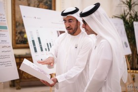 هزاع بن زايد يستقبل وفداً من «دائرة التمكين الحكومي» للاطلاع على إنجازات ومستجدات «مركز مواهب» بمنطقة العين