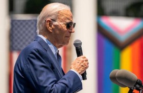 أسنان بايدن تؤجل اجتماعه مع أمين عام الناتو