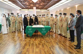  الاحتفاء بفوز شرطة دبي في مؤشري «سعادة المتعاملين وسعادة الموظفين»