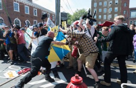 ثلاث محاكمات تحيي التوترات حول المسألة العرقية